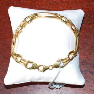 Gold round and oval links