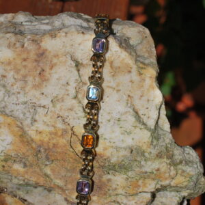 Gem gold bracelet