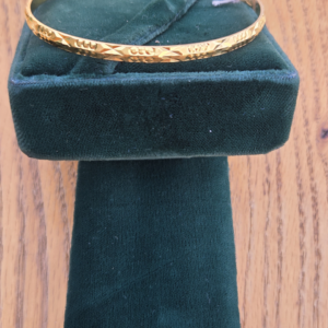 18KYG Bangle Bracelet